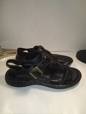 Born Hand Crafted Black Leather Fisherman Sandals Men's sz 9.